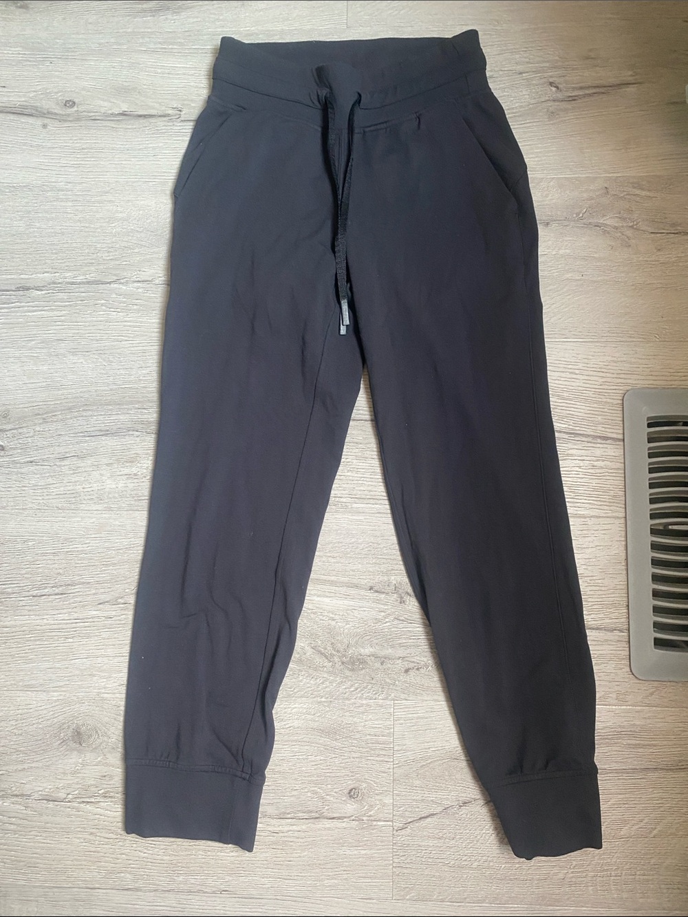 Lululemon women’s comfortable lounge pants